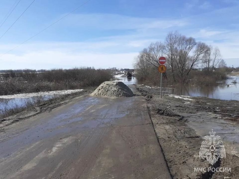 Затопление низководного автомобильного моста в Арзамасском м.о.