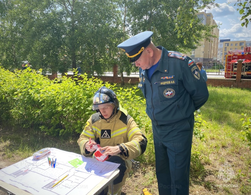 В одной из школ Сарова прошли учения по тушению условного пожара