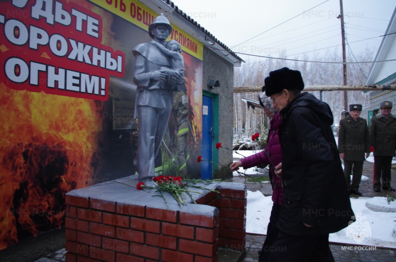 Председатель Поволжского совета ветеранов пожарных и спасателей Петр Третьяков посетил с рабочим визитом Чувашию