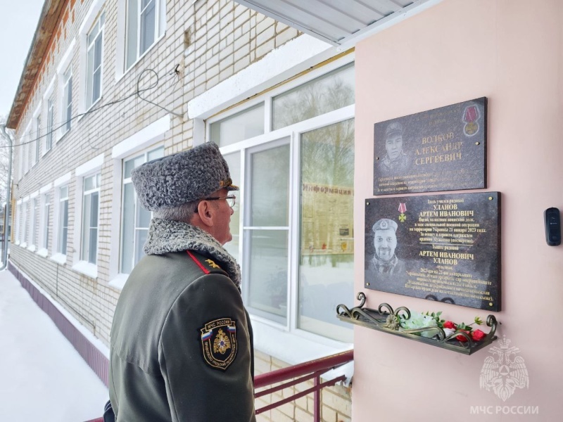 Марий Эл с рабочим визитом посетил председатель Поволжского совета ветеранов пожарных и спасателей Петр Третьяков