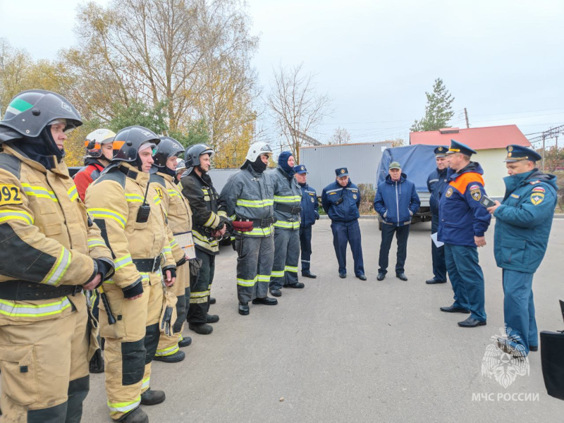 В Арзамасе сотрудники МЧС России ликвидировали условный пожар на вокзале